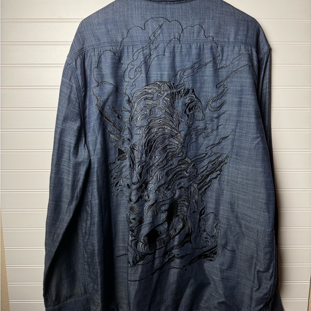 Robert Graham Blue Button Down XL Shirt Embroidered Tiger on Back